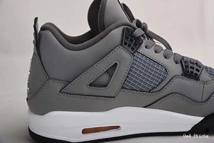 4 Minimalist (2019) GREY COOL JORDAN RETRO 564 945 308497- - 1105